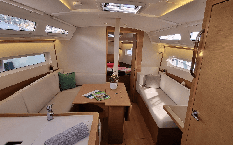 Sun Odyssey 380 - 3 cab. "Sunny" - Photo 5