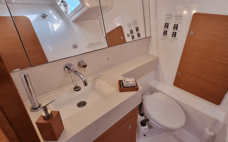 Dufour 37 - 2 cab. "Vasco" - Photo 12