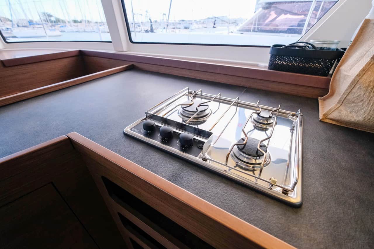 Lagoon 42 - 4 cab. "White Chadal" - Photo 16