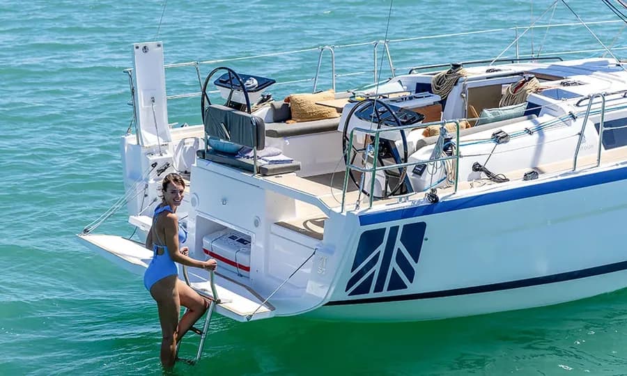 DUFOUR 37